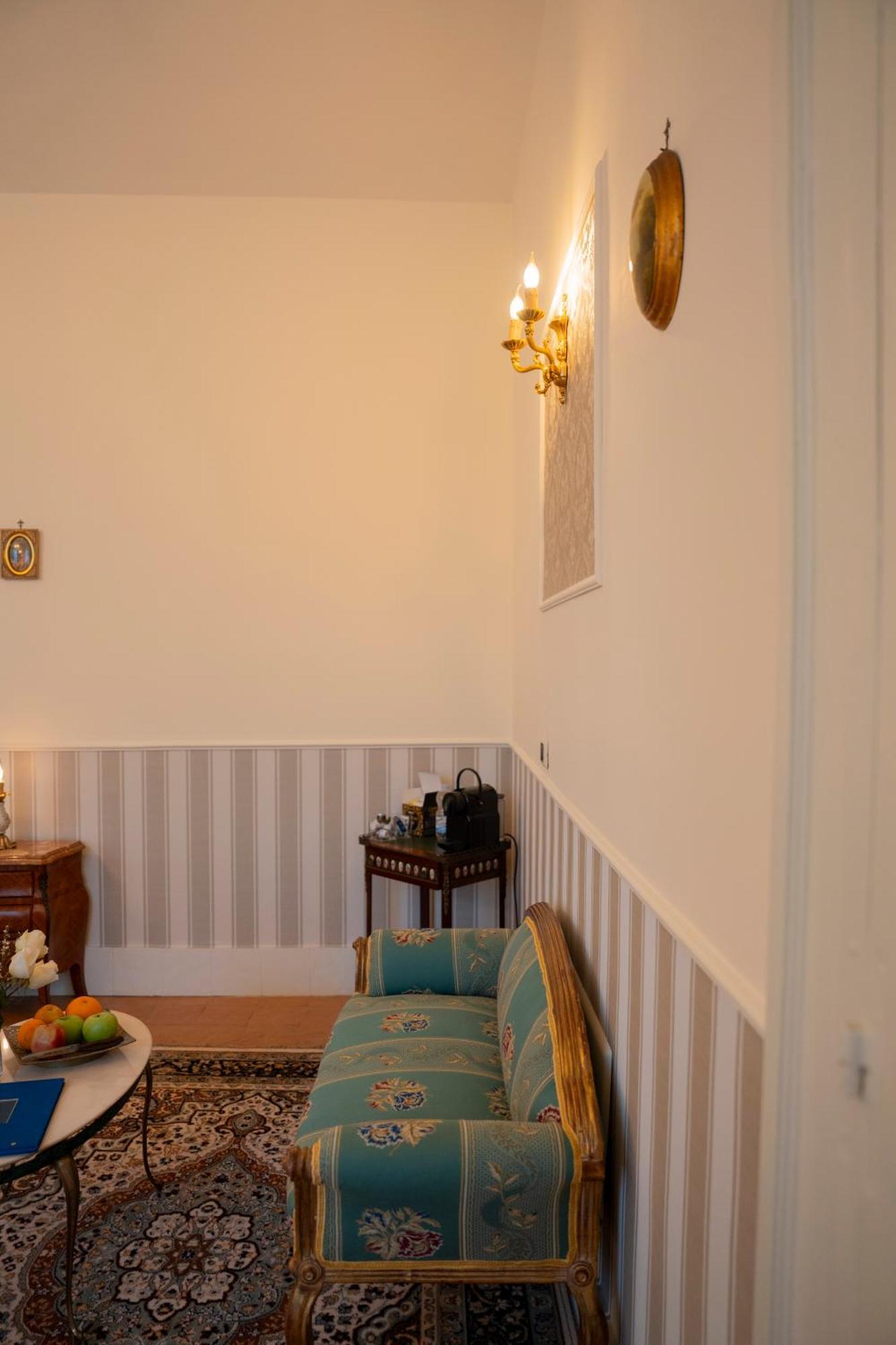 Casa Santangelo Suites Salerno Exterior photo
