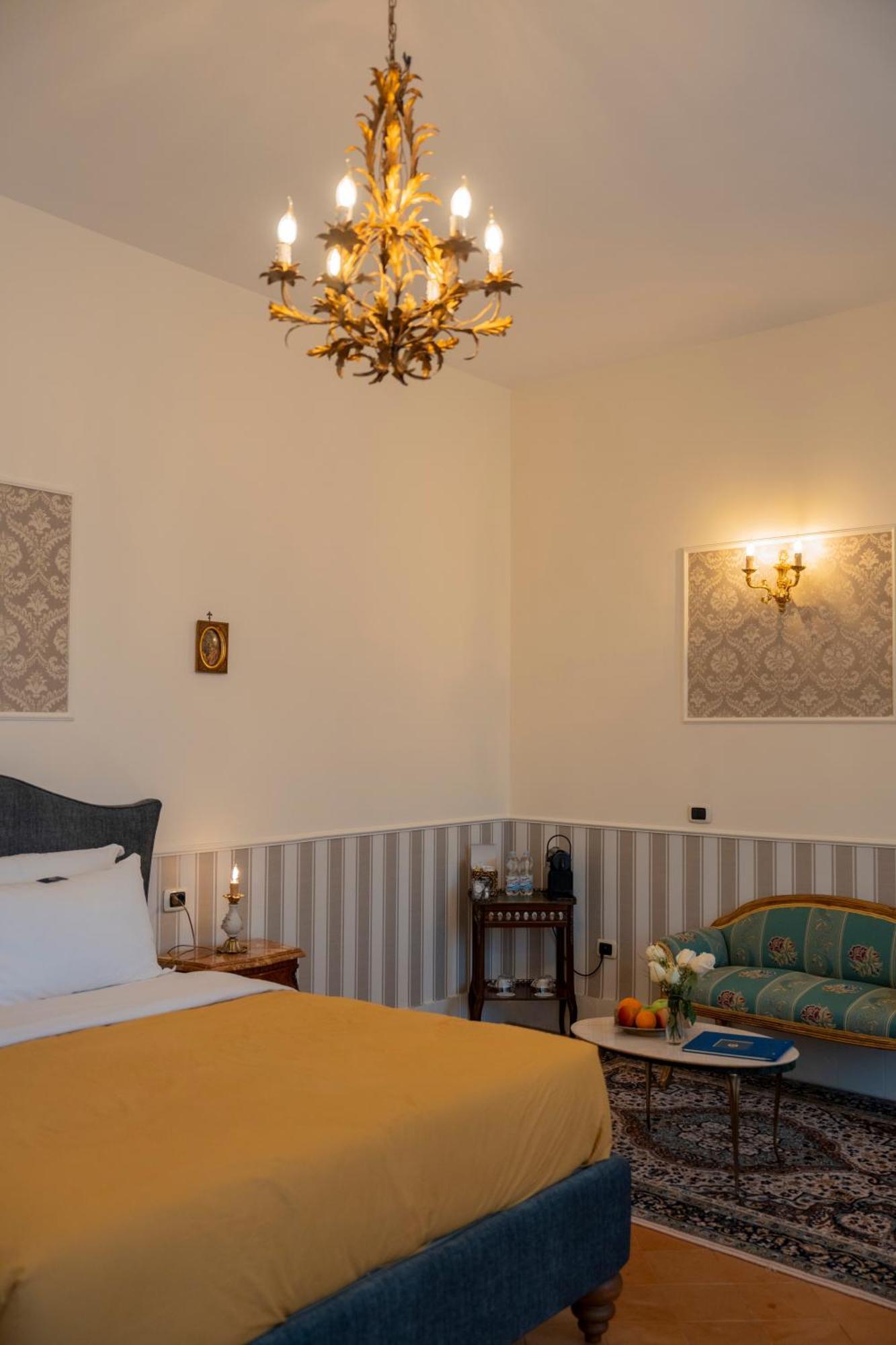 Casa Santangelo Suites Salerno Exterior photo