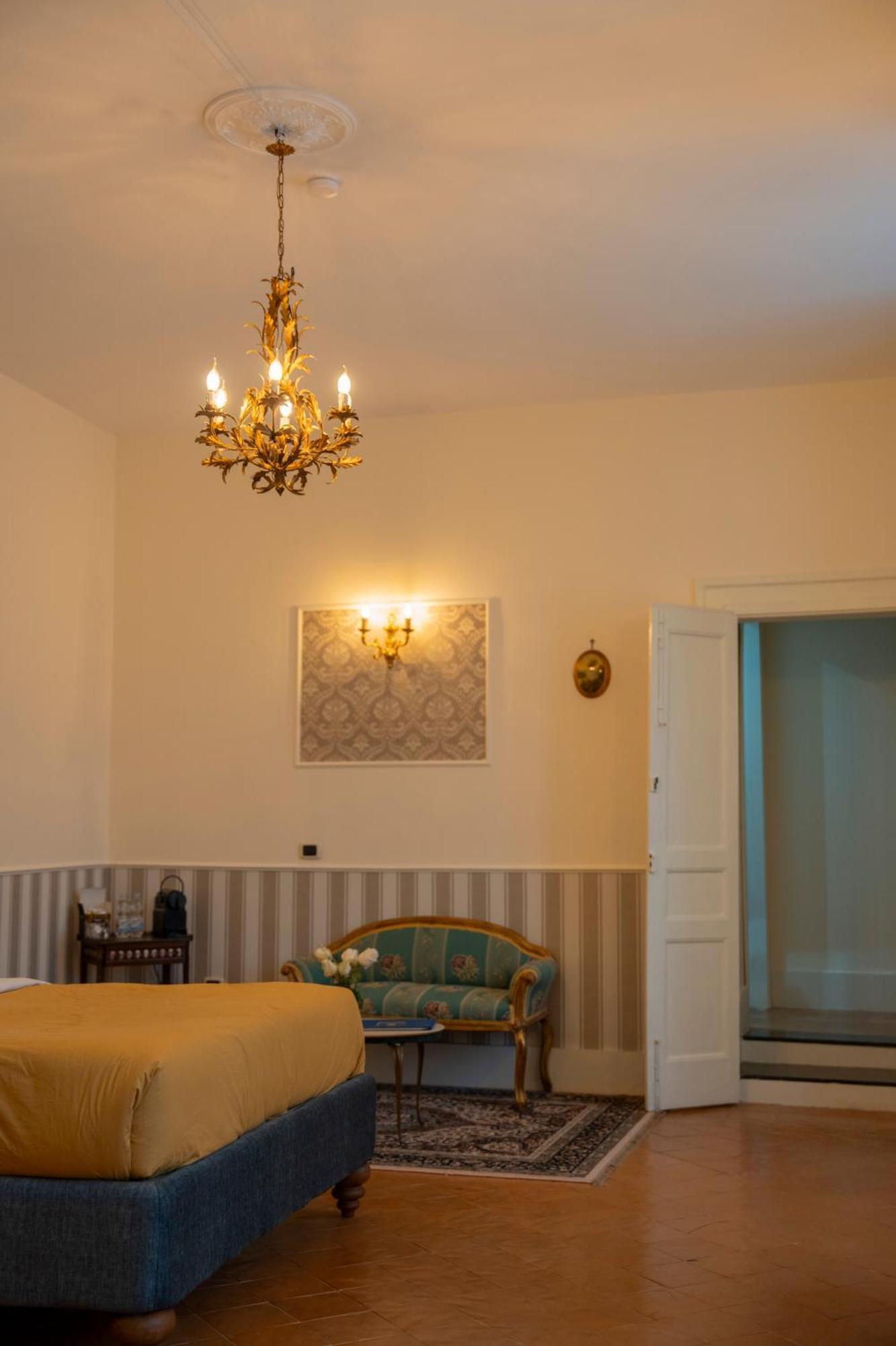 Casa Santangelo Suites Salerno Exterior photo