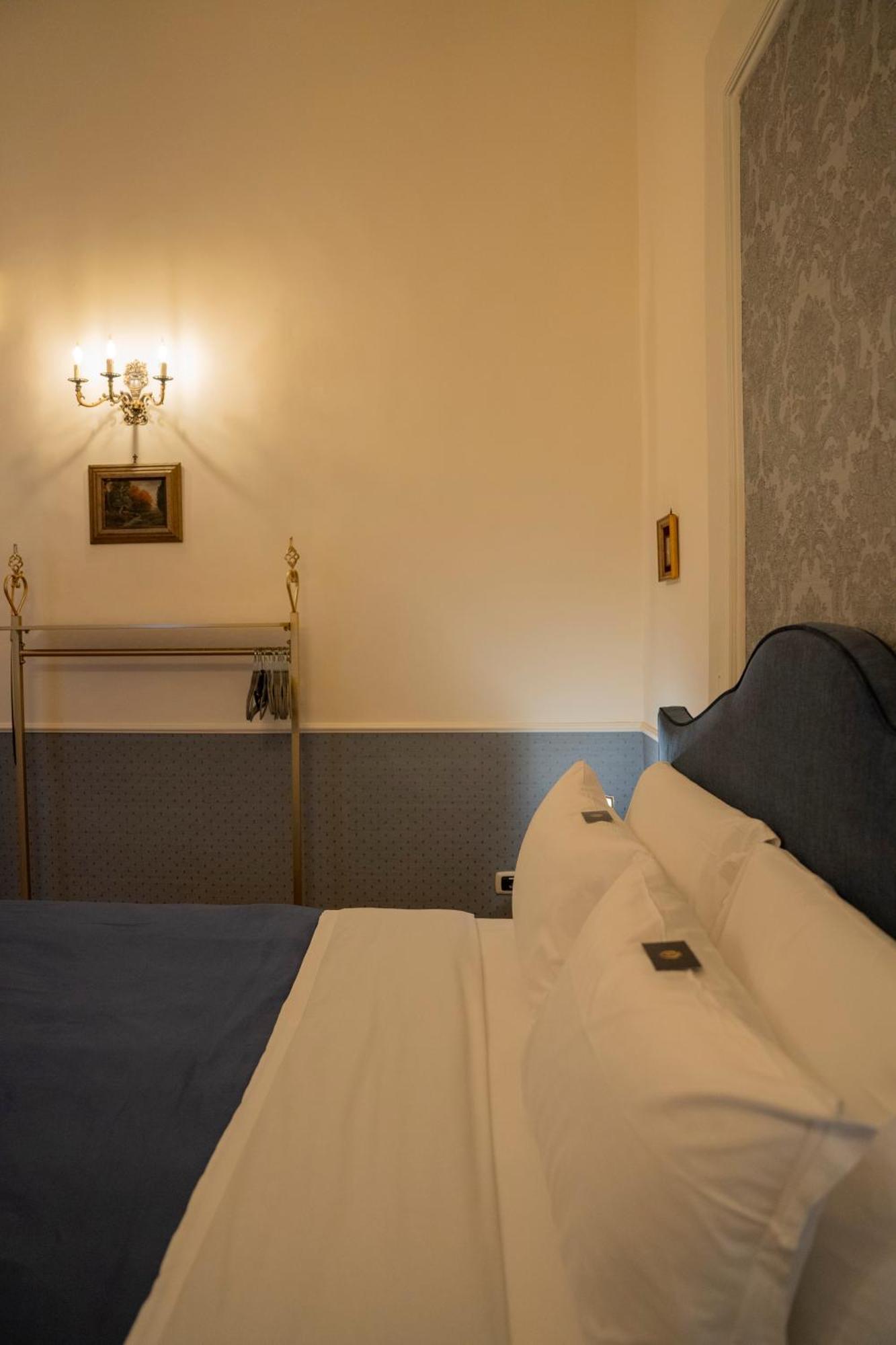 Casa Santangelo Suites Salerno Exterior photo